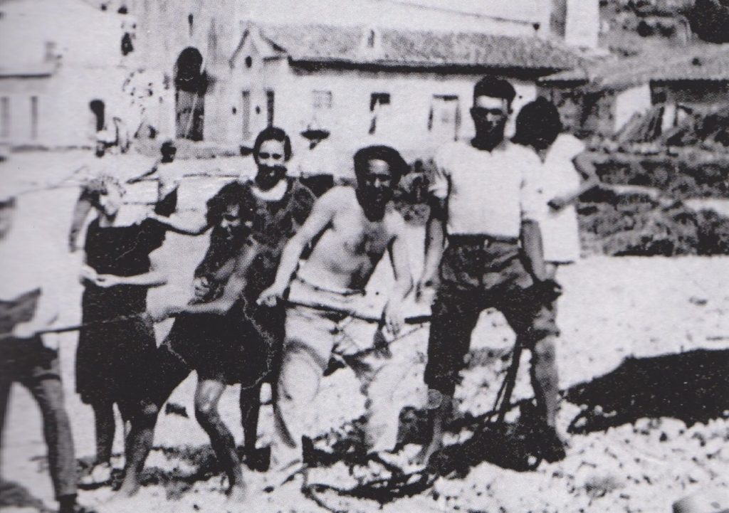 Pescatori della Tonnara dell’Enfola, fine anni ’30